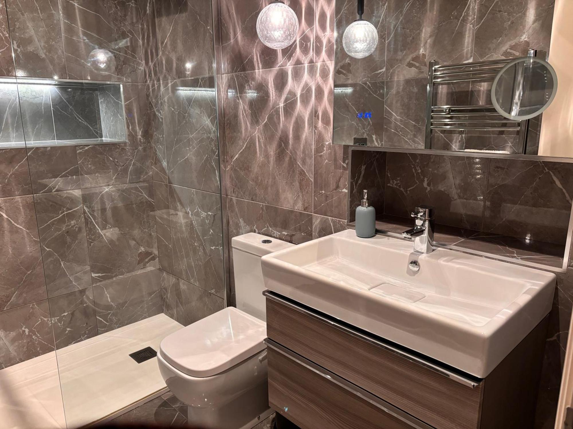 Luxurious 2 Bedroom Apartment With Sea View In Monkstown Blackrock  Luaran gambar